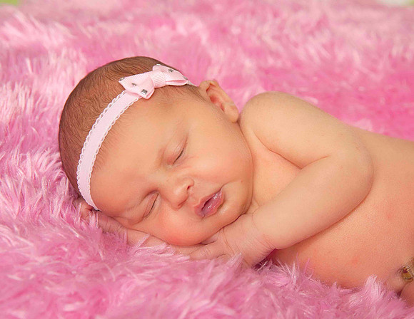 Nicolette-5303